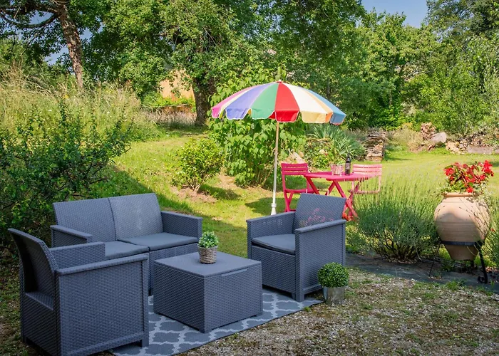 Dom wakacyjny Maison Des Yourtes Loubejac